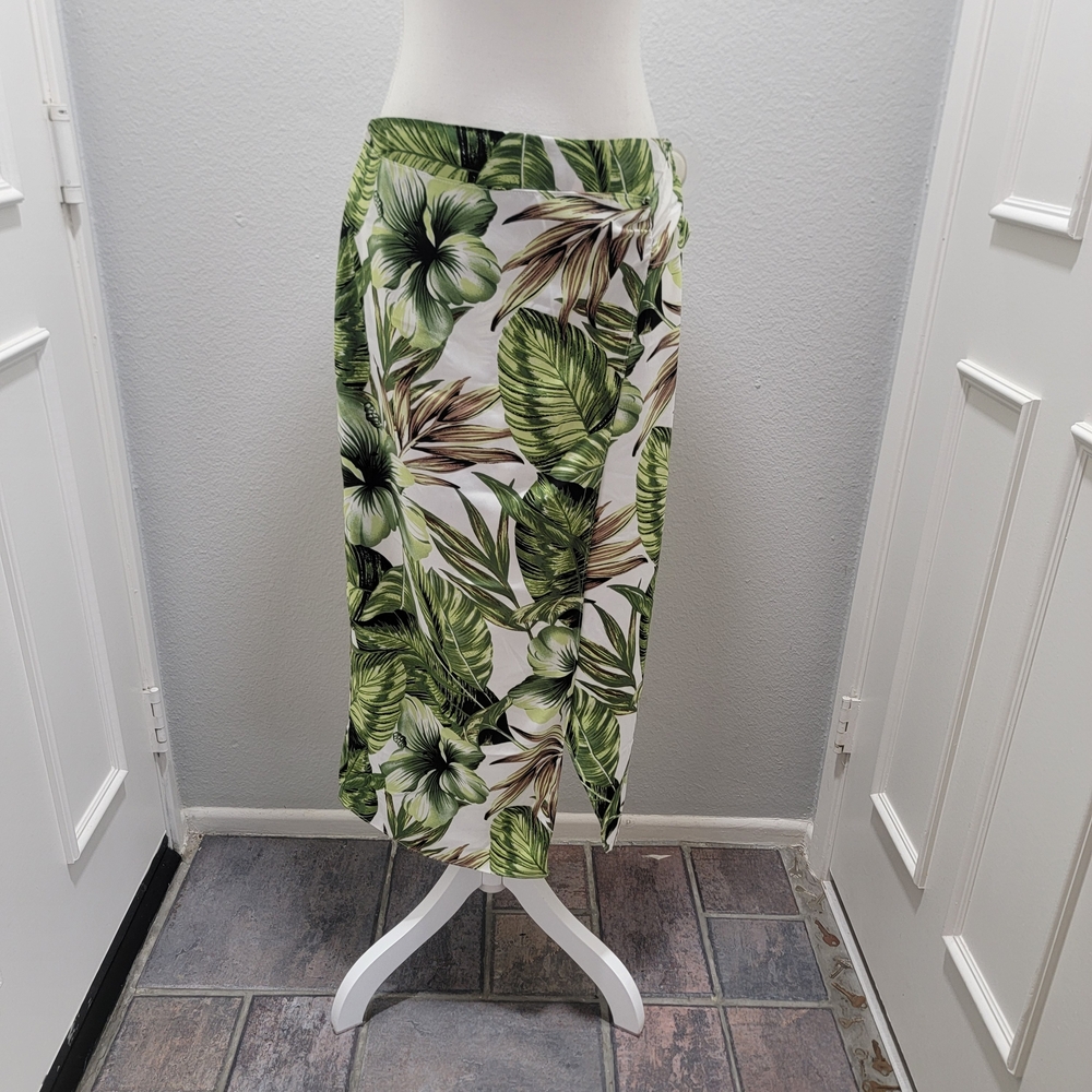 Frank Lyman Tropical Green Leaf Midi Skirt